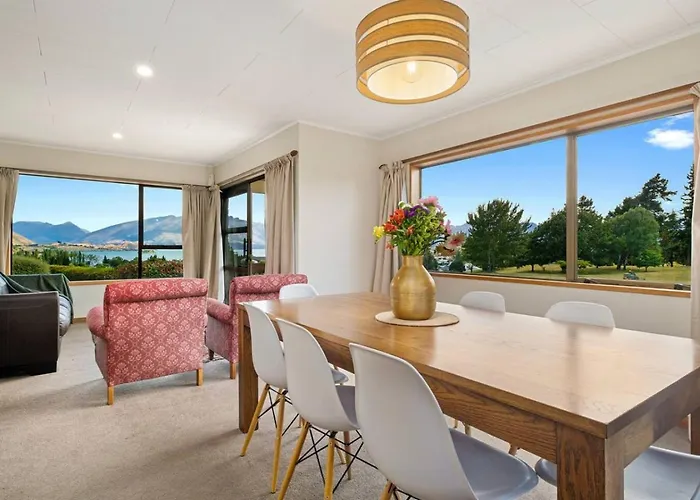 Holiday home View With A Games That Sleeps 8